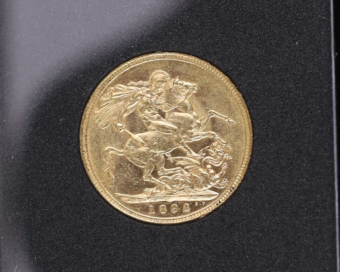 British Gold Coins, Victoria sovereign 1892, good VF, in a London Mint presentation case